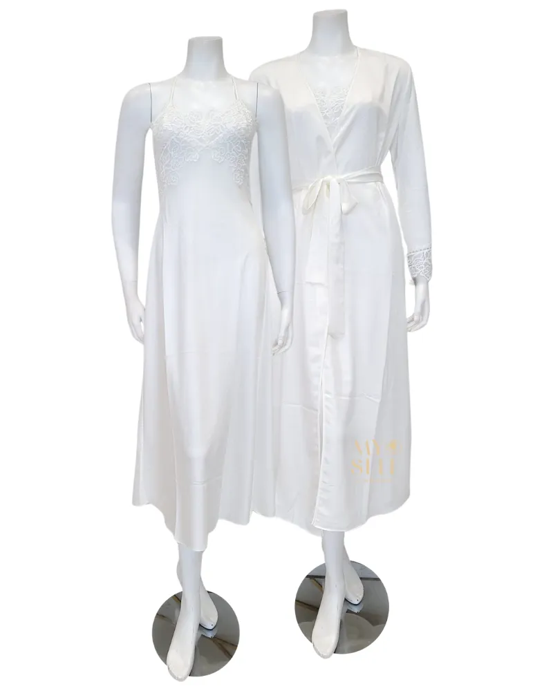 573 574 Ivory Rosey Chiffon Gown & Robe Set