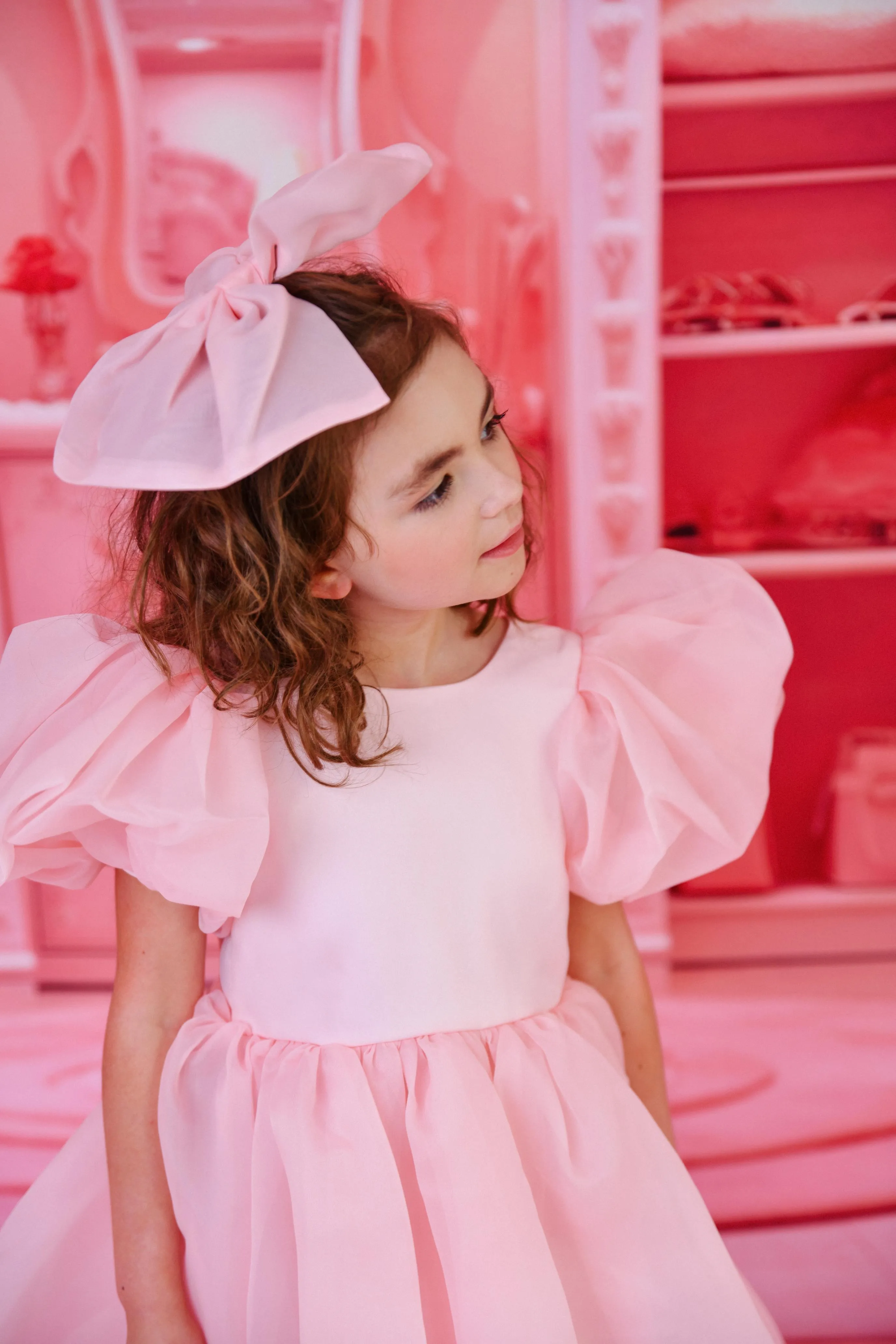 DOLLY WORLD BIG ORGANZA HAIR BOW dollypink