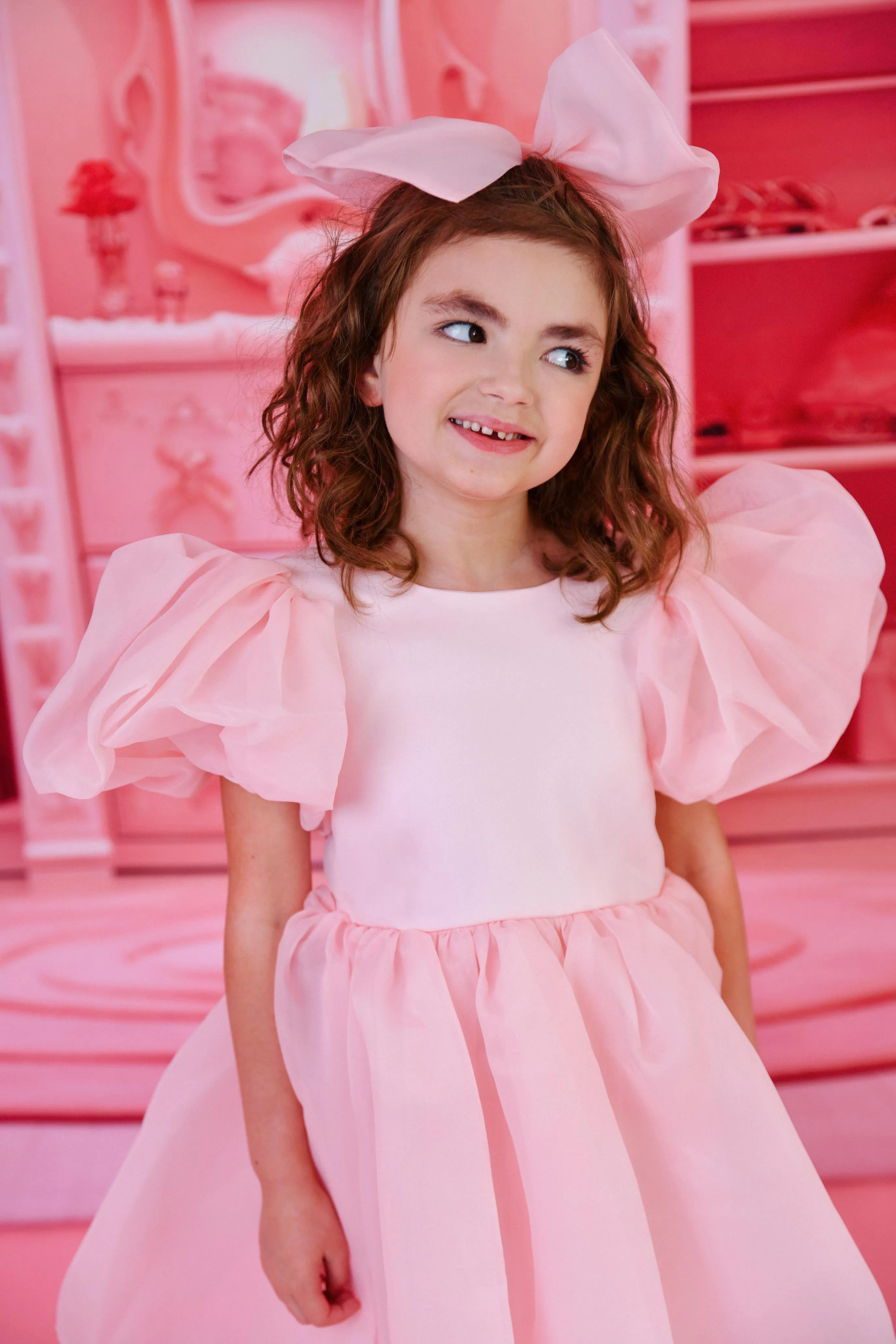 DOLLY WORLD BIG ORGANZA HAIR BOW dollypink