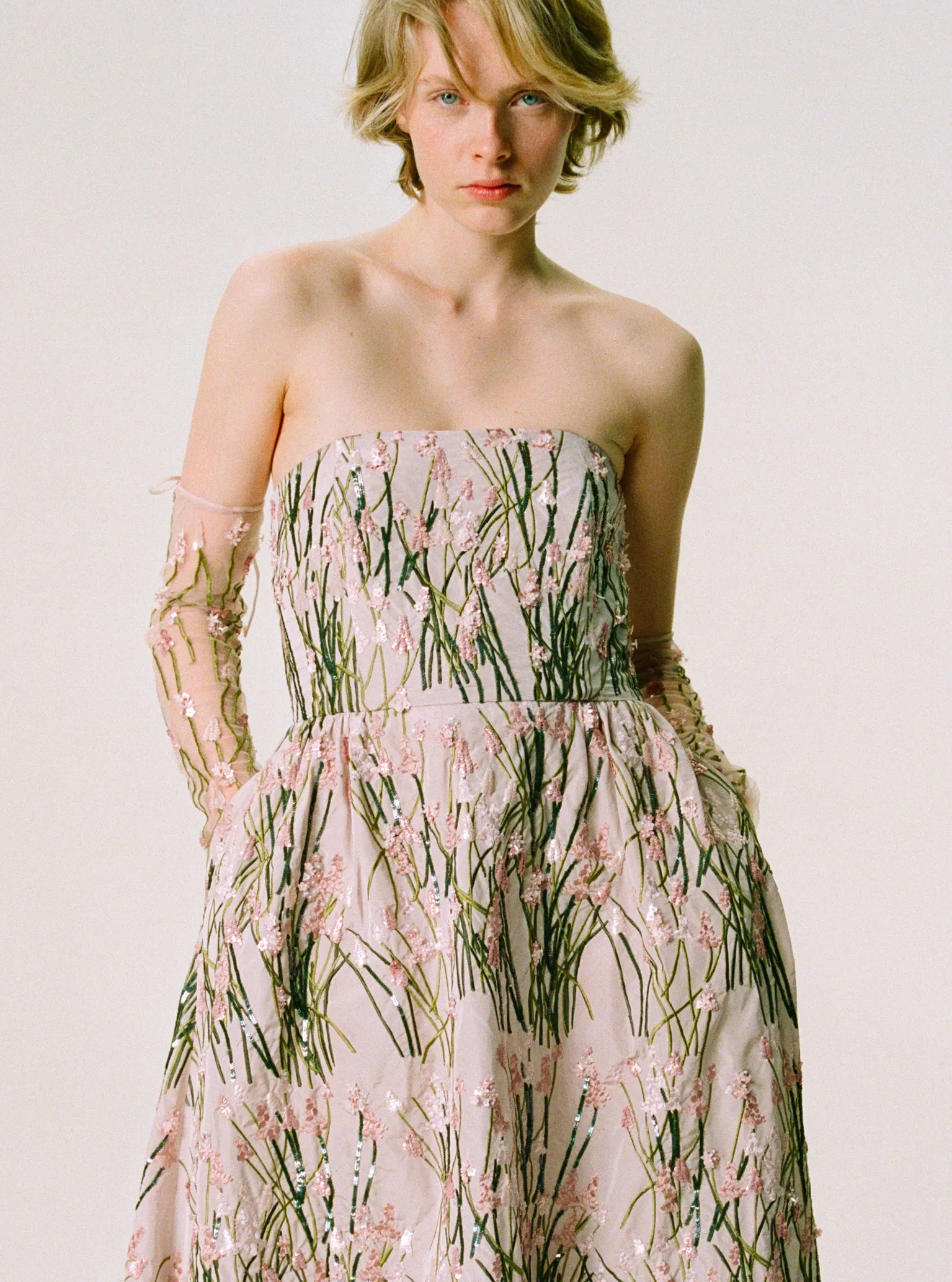 Dress Dette Embroidered