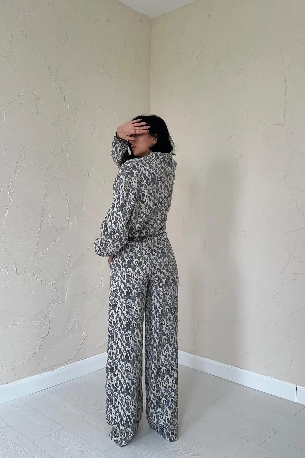 ELS White Leopard Patterned Jacket and Pants Set - Leopard - Altamura