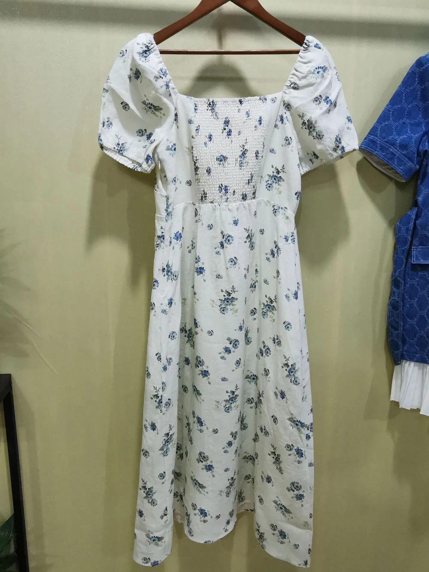 Vintage Cream Floral Print Linen Square Collar Puff shot Sleeve Split Front Midi Dress With Blue floral Print